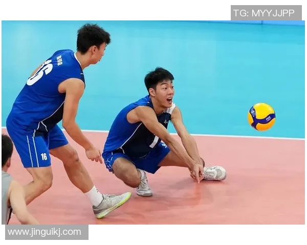 南京排球队与重庆排球队耐力对决赛后分析与总结